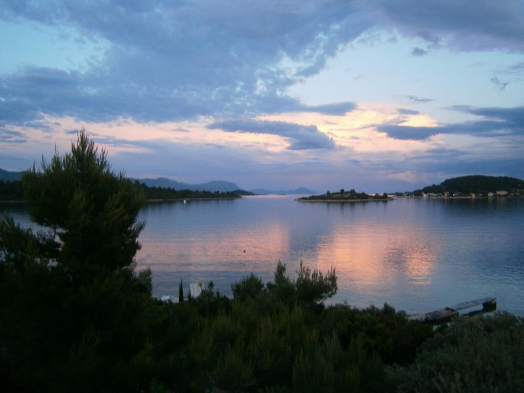 Apartments Grbin (Adults Only) Λομπάρδα Δωμάτιο φωτογραφία